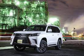 現行型レクサスlx570カスタムデモカー 新型 ランクル300系予想記事 lexus lx570 ランドクルーザー トヨタ ランドクルーザー レクサス