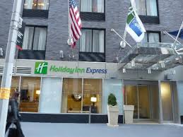 The holiday inn york located a short distance from the historic city centre and directly next to york racecourse making us the ideal hotel for a short break to the area or a day. é…'åº—å¤–è§‚ Picture Of Holiday Inn Express New York City Wall Street Tripadvisor