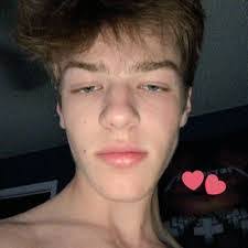 Jared Kuck's Instagram, Twitter & Facebook