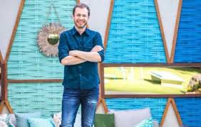Apesar da eliminação de pyong e daniel, a advogada vinha colecionando bons momentos e a culpa é de tiago leifert e da produção. Bbb21 Cansado Do Twitter Tiago Leifert Cria Grupo Para Falar Com Fas Do Bbb So Para Convidados Ofuxico