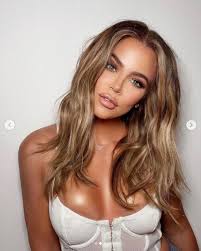 27 июня 1984 г ● место рождения: Khloe Kardashian Fans Spot Epic Photoshop Fail Proving New Look Is Down To Editing Tricks Mirror Online
