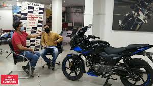 Please visit your nearest showroom for best deals. 2020 Bajaj Pulsar 220f Bs6 On Road Price And Finance Process Details Patna Bikes Youtube