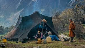 Kok boruu, permainan nomad kyrgyz (malay with english subtitles)after i ended my horse riding adventure, i. Download Dengan Basikal Aku Menjelajah S4e4 Nomad Life In Himalayan Mountains In Bhutan Daily Movies Hub