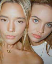 Olivia Ponton Daily ♡ (@DailyPonton)