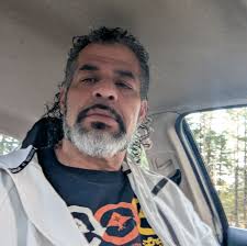 Mailbox broken, package delivery delayed