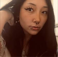 Sidney Wallace updated her profile picture.