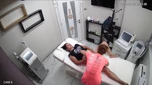 كاميرا المراقبة في صالون التجميل و ازالة شعر الكس