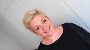 Frisören som klipper gratis: "Ska få vara snygga"