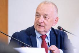 Dr Robert Pietras o aborcji: Służba zdrowia nie może odbierać życia