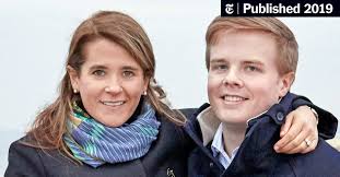 Fifi Knott, Scott Leachman Jr.