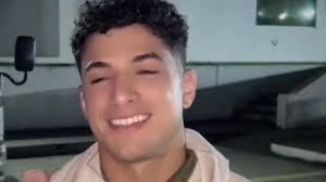 #Ecuador , Rafael Barrios, actual participante del reality BLN La  Competencia, y aún esposo (pero separado) de la ex participante Sara  Toscano, habla sobre la razón de su matrimonio (amor u ...