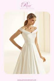 Check spelling or type a new query. Brautkleid Schlicht Furs Standesamt Von Bianco Evento Ein Elegantes Brautkleid Von Bianco Evento Aus Satin Mit Tragern I Brautkleid Schlicht Brautkleid Braut