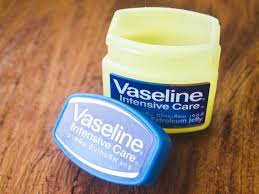 1,944 likes · 25 talking about this. Selain Melembapkan Kulit Ini Dia Manfaat Lainnya Dari Vaseline Petroleum Jelly Yang Perlu Anda Ketahui Soco By Sociolla