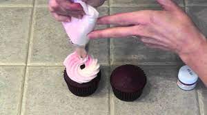 Send home one with each guest for the sweetest baby shower favor idea! Baby Shower Cupcakes Youtube
