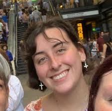 Ladies please pray for me, my hair is fallingout from the root after taking  down the knotless braids..I called the person who did my hair and she said  she doesn't know, am