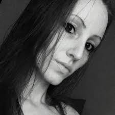 Amber Lint's Instagram, Twitter & Facebook