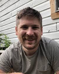 Shataria Thomas's Instagram, Twitter & Facebook