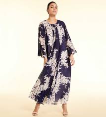There are sweaters for all seasons and a variety of affordable styles available on ebay. Vestidos De Invitada De Boda Marina Rinaldi 2021 2022 Fotos Y Precios Wedtool
