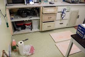 What is the easiest way to paint kitchen cabinets? An Easier Way To Remove Paint From Wood