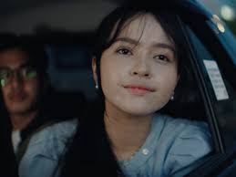 All aspects in a frame will affect your story