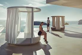 Outdoor daybed with canopy nzbget. Vela Canopy Daybed Provides Sun Protection With Retractable Curtains