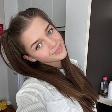 Post by Adrianne silva (@adriane.girl)