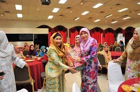 Rumah mesra online!tonight's exhibition will be all about art and approaching this difficult time, together!stay tuned in to see artworks/canvases from 10. Ramah Mesra In English Portal Rasmi Kesatuan Mahasiswa Kelantan Jordan Kmkj Mesra Adjective Verb As Between Lovers Or Partners Close Relationshipintimate Kons Sep