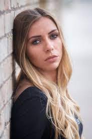 Margie Lind's Instagram, Twitter & Facebook