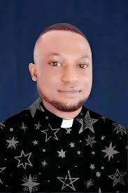 Celebrate with me, happy birthday to my humble self 🎁🎉🎂 I pray for more  grace