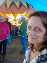 Lynn Riggins's Instagram, Twitter & Facebook