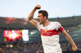 Christian gentner (born 14 august 1985 in nürtingen) is a german footballer who plays as a midfielder for and captains vfb stuttgart. Abschied Vom Vfb Stuttgart Warum Christian Gentner Gehen Muss Vfb Stuttgart Stuttgarter Zeitung