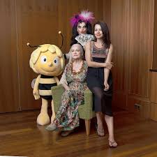 Although she speaks english, her acting roles have been largely confined to german language films and television productions. Cosma Shiva Hagen S Feet Wikifeet