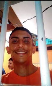 Desaparecido tras la ola de masacre en la Penitenciaria. Familiares piden  saber de: Abel Carrera Luna, oriundo de Guayaquil. Se encontraba en el  Pabellón 5 ala 3.