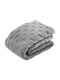 Tagesdecke fuer bett 140x200 cm fuer bett 140x200 cm beige wählen sie ihre cookie einstellungen wir verwenden cookies und ähnliche tools um ihr einkaufserlebnis zu verbessern um unsere dienste anzubieten um zu verstehen wie die kunden unsere dienste nutzen damit wir verbesserungen. Wattierte Samt Tagesdecke Cheryl Mit Dekorativer Steppung Westwingnow