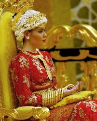 Wählen sie aus erstklassigen inhalten zum thema crown princess sarah of brunei in höchster qualität. Charming Regal Divas Nikah Dress King Queen Princess Traditional Dresses