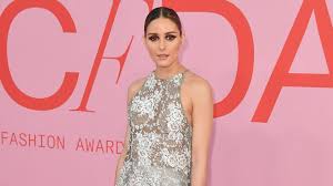 Das hochzeitsfoto von olivia palermo (28) und johannes huebl (36) stellen wir uns ungefähr so vor wie ein richtig schönes kampagnenbild eines laut olivia palermos sprecherin sieht aber alles anders aus: Diese Sache Tut Olivia Palermo Nicht Fur Johannes Promiflash De
