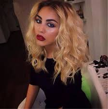 The weave of hair you take should be fairly thick or else the blonde color will blend into the black and make your hair look brown rather than highlighted.the tail of the comb is then placed against a foil strip, about an inch from the top, and you place the tail directly against your scalp below the weaved hair. Amazon Com Nicetobuy Ladies Ombre Blonde Black Roots Medium Curly Wavy Heat Resistant Synthetic Hair Wig For Women Blonde Wig With Free Wig Cap Beauty