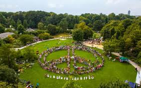Gefällt 3.134 mal · 128 personen sprechen darüber · 424 waren hier. Kinderfriedensfest 2021 Im Botanischen Garten Friedensstadt