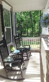 Pin By Gwen Lewis On Porches Small Front Porches Designs Small Front Porches Front Porch Furniture