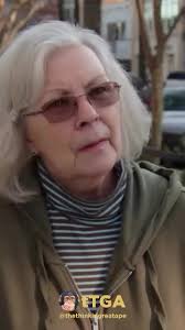 Trump quiere que la FCC revoque las licencias de ABC y NBC porque no lo  elogian lo suficiente. Los MAGA llaman a eso “libertad de expresión”.