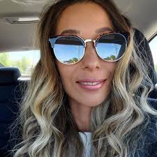 Where can I find help for an injured baby goose in Michigan?