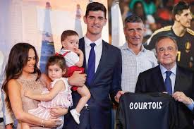 His sister valerie courtois is a professional volleyball player. Thibaut Courtois Officieel Voorgesteld Bij Real Madrid Een Droom Die Uitkomt De Morgen