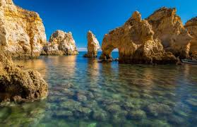 Ganhou a iii divisão em duas ocasiões, uma delas logo na primeira edição da prova, em 1947/48, sendo o seu maior feito a subida à 2ª liga em 2015/2016. Ponta Da Piedade The 1 Guide To The Natural Wonder Of The Algarve