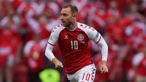 The match was being attended by over 15,000 spectators, who all hushed into silence as the incident was unfolding. Em Uefa Prasident Aleksander Ceferin Ladt Danemark Star Christian Eriksen Zu Finale In Wembley Ein Eurosport
