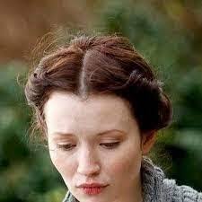 Amanda Kuhs's Instagram, Twitter & Facebook