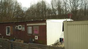 So einfach geht container mieten. Wohnungsnot In Munchen Fur 350 Euro Ins Containerdorf Br24 Br De