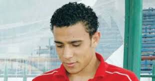 لاعب كرة سلة أفريقي أمريكي ، ويعتبر من أفضل اللاعبين في تاريخ كرة السلة ، لقب بأفضل لاعب سلة في دوري الجامعات في عام 1967 و1969 ، تم اختياره في فريق كل النجوم تسعة عشر مرة ، وحصل على لقب أفضل لاعب في الان بي. Ù…Ø­Ù…Ø¯ Ø¹Ø¨Ø¯ Ø§Ù„ÙˆÙ‡Ø§Ø¨ Ø­ÙƒØ§ÙŠØ© ØªÙ‚Ø·Ø¹ Ø§Ù„Ù‚Ù„Ø¨ Ù„Ù„Ø§Ø¹Ø¨ Ù…Ø§Øª Ø­Ø¨Ø§ ÙÙ‰ Ø§Ù„Ø£Ù‡Ù„Ù‰ Ø§Ù„ÙŠÙˆÙ… Ø§Ù„Ø³Ø§Ø¨Ø¹