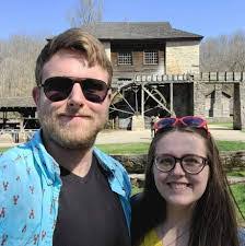 Abby Kluttz's Instagram, Twitter & Facebook