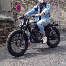 Blue Garage Honda Cg125 Bluegarage 56motorcycles Custom Garage Paris Honda Bike Blue