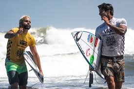 2 hours ago · the man who discovered ítalo ferreira, brazil's surfing gold medalist. Italo Ferreira Quer Perder Peso Por Podio Olimpico No Surfe E Ve Mar Pequeno Dar Margem Para Zebra Premio Laureus Ge